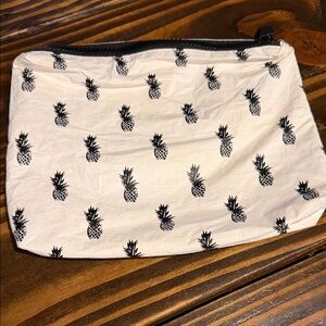 ALOHA Collection Black Pineapple Pouch